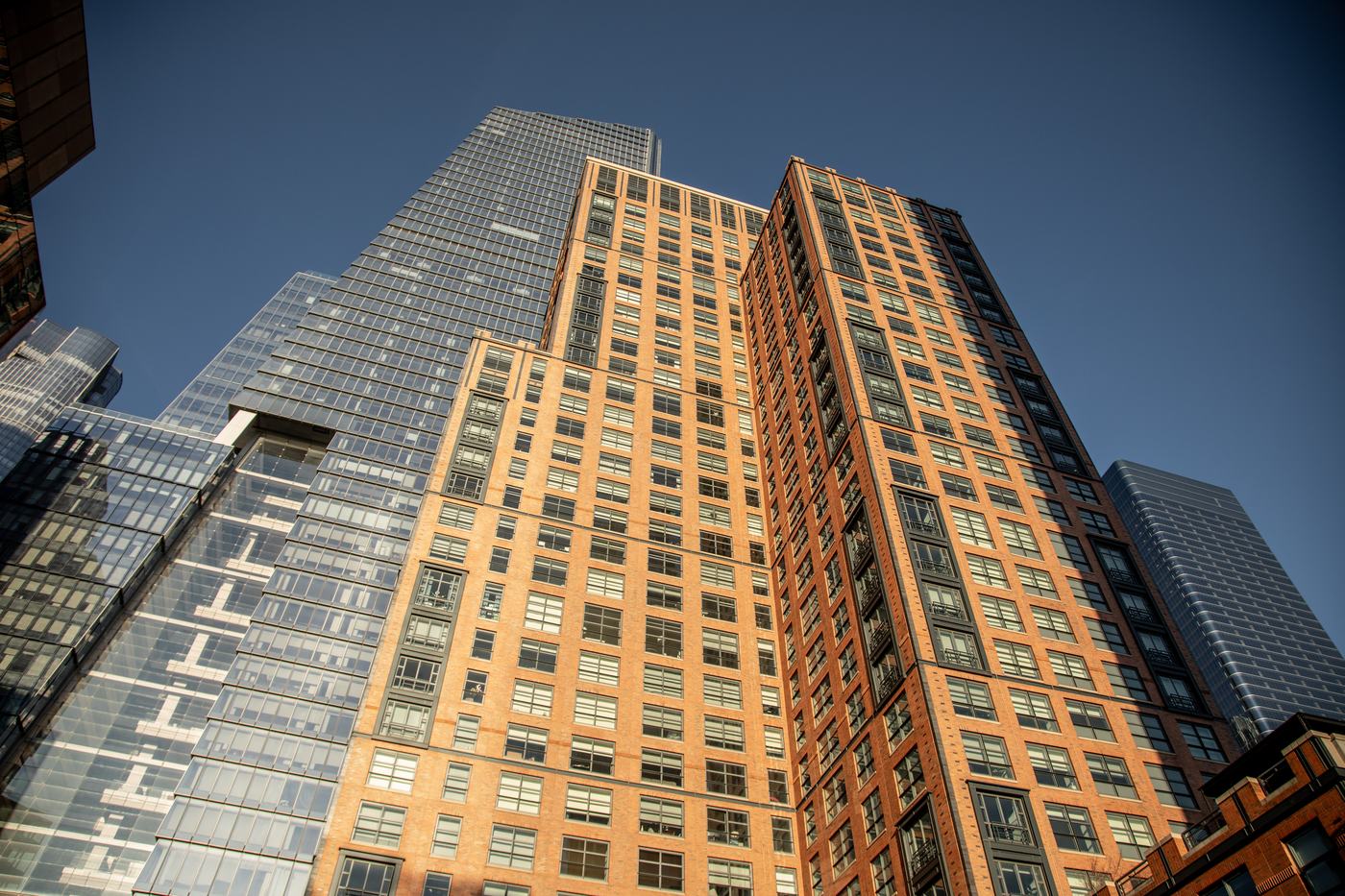 A high-rise apartment building in New York City