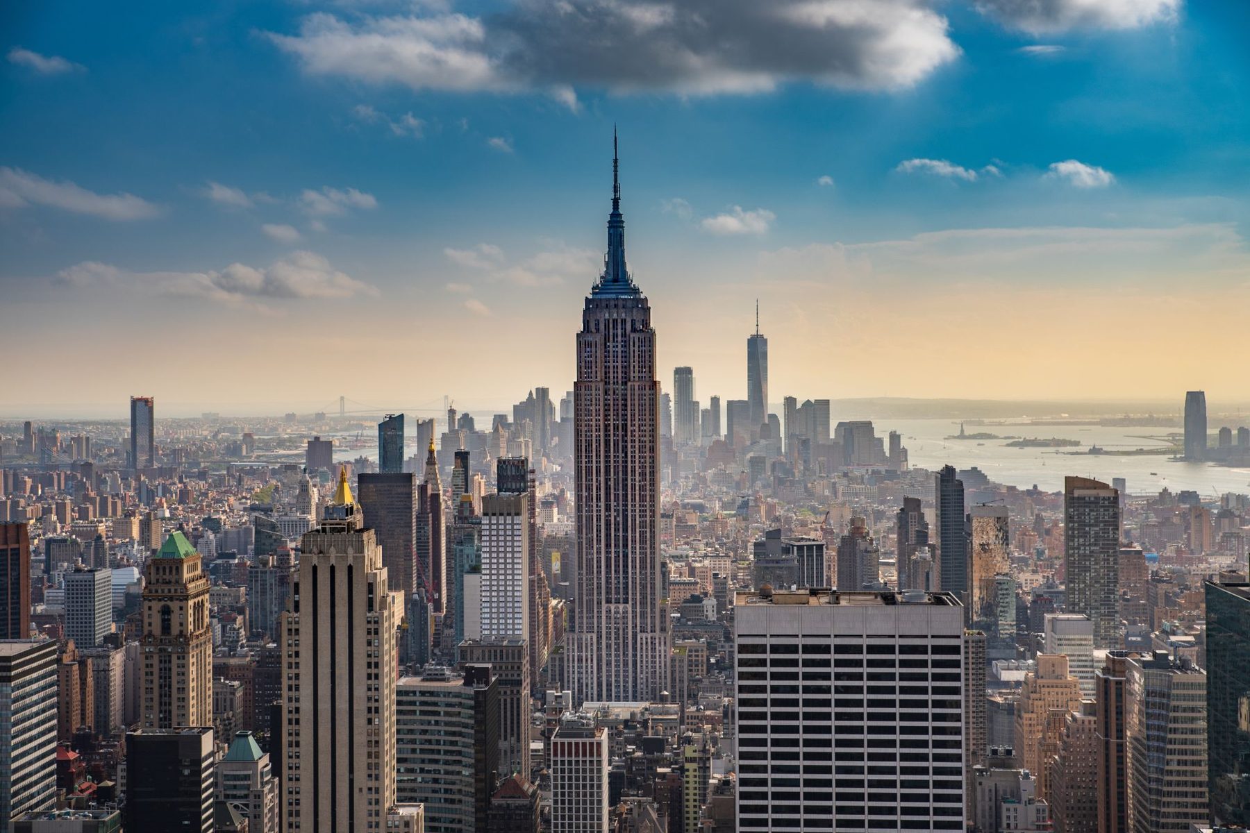 The Empire State Building and the Manhattan skyline
